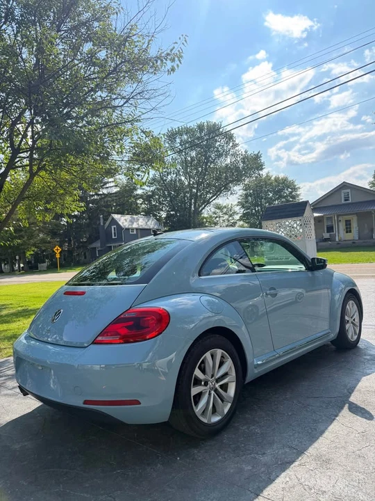 2013 Volkswagen A5 Beetle - Image 3 of 16
