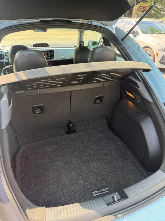 2013 Volkswagen A5 Beetle - Image 8 of 16