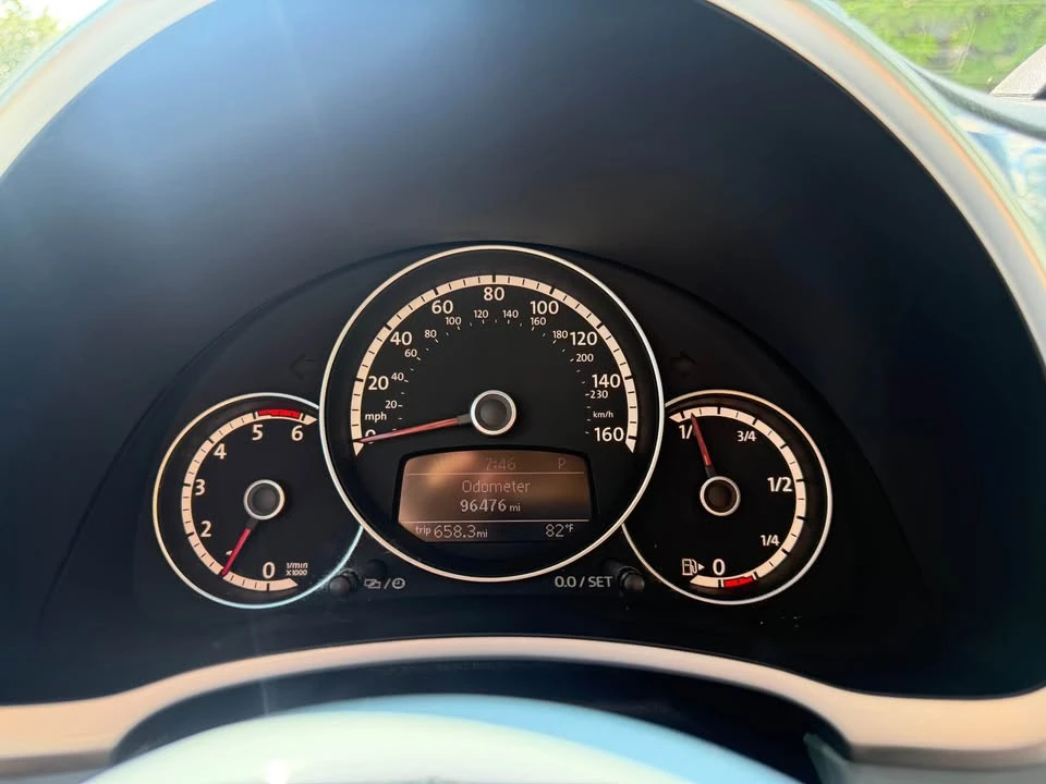 2013 Volkswagen A5 Beetle - Image 11 of 16