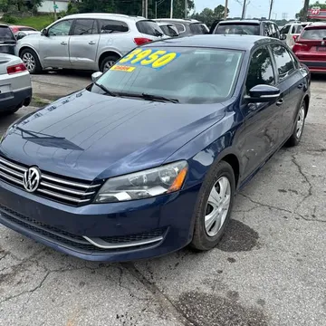 2013 Volkswagen Passat 2.0T S