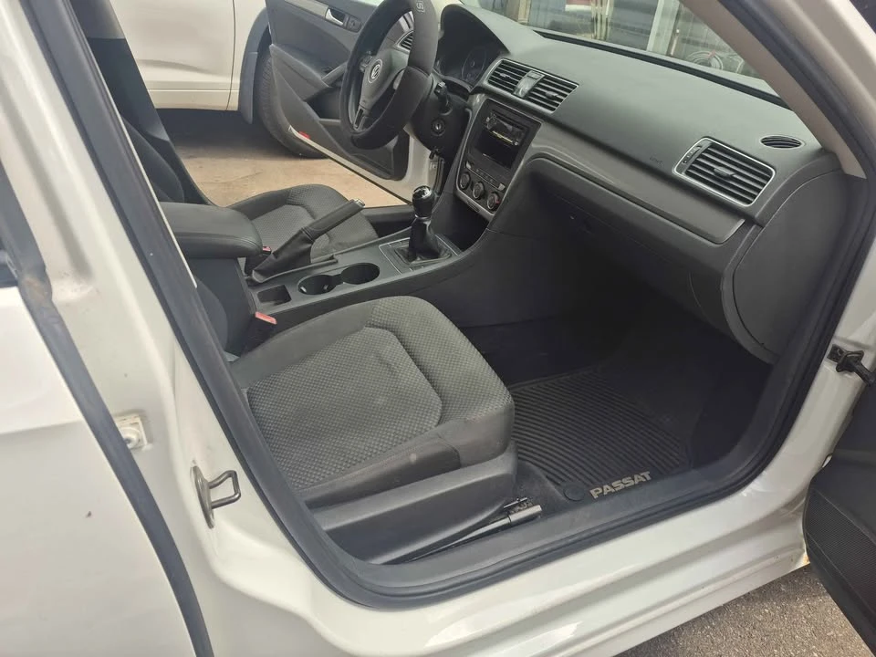 2013 Volkswagen Passat - Image 9 of 20