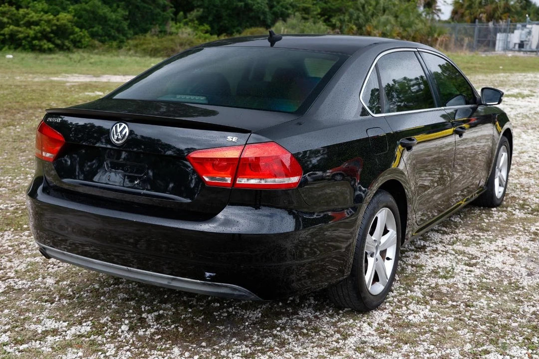 2013 Volkswagen Passat - Image 11 of 21