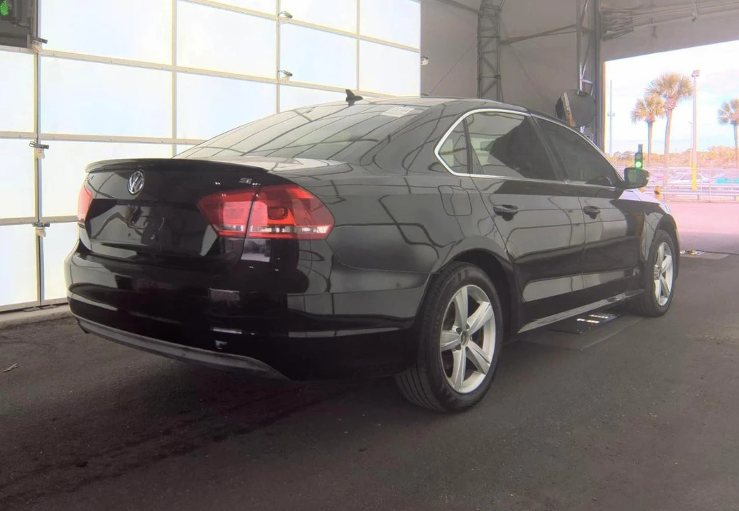 2013 Volkswagen Passat - Image 5 of 14