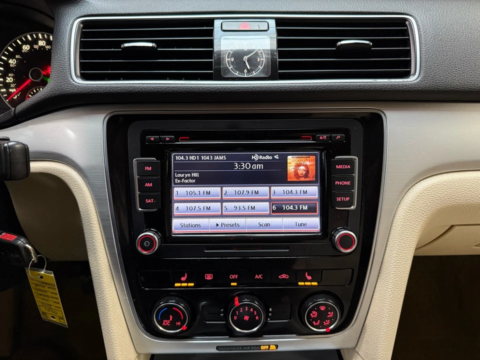 2013 Volkswagen Passat - Image 19 of 21