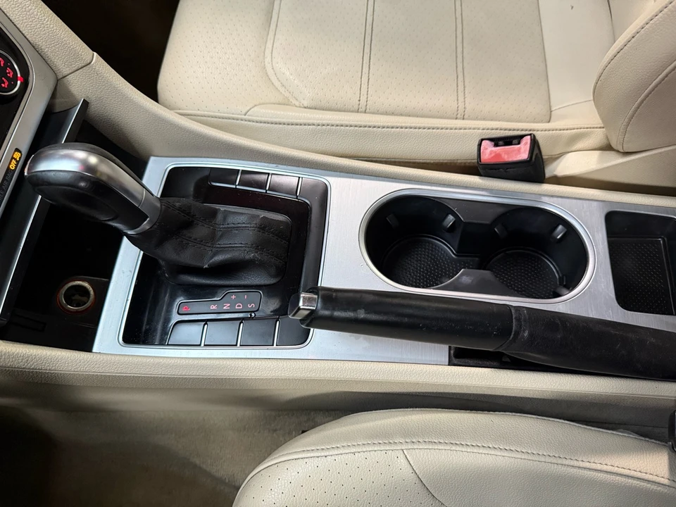 2013 Volkswagen Passat - Image 20 of 21