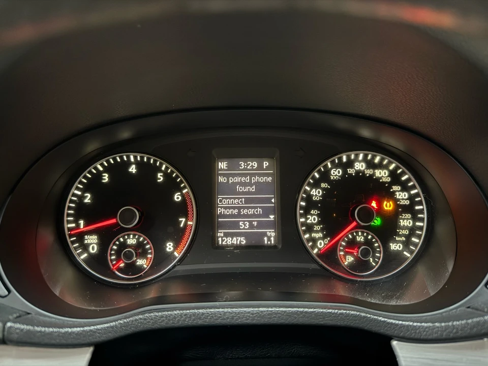 2013 Volkswagen Passat - Image 13 of 21