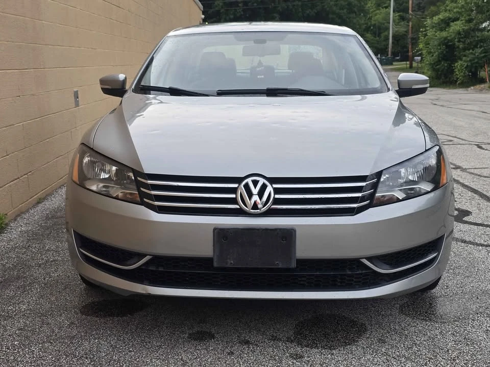 2013 Volkswagen Passat - Image 8 of 12