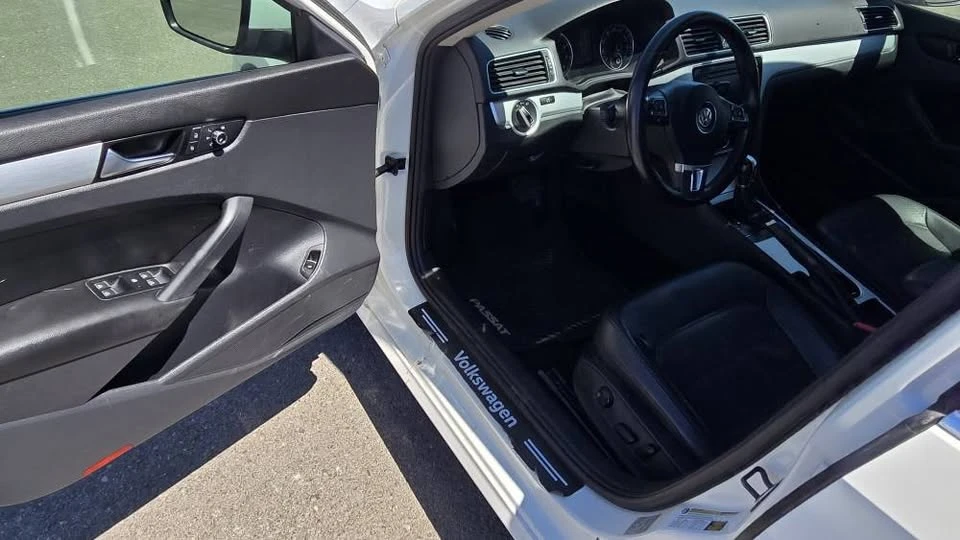 2013 Volkswagen Passat - Image 9 of 15