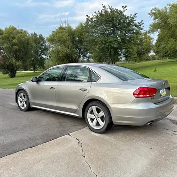 2013 Volkswagen Passat 2.5L SE Sedan