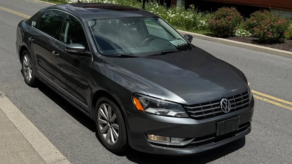 2013 Volkswagen Passat - Image 2 of 18