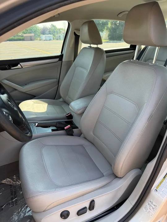 2013 Volkswagen Passat - Image 10 of 19