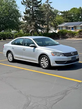 2013 Volkswagen Passat 2.5L Wolfsburg Edition