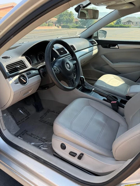 2013 Volkswagen Passat - Image 9 of 19