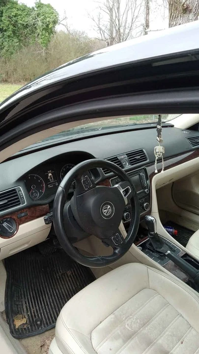 2013 Volkswagen Passat - Image 2 of 3