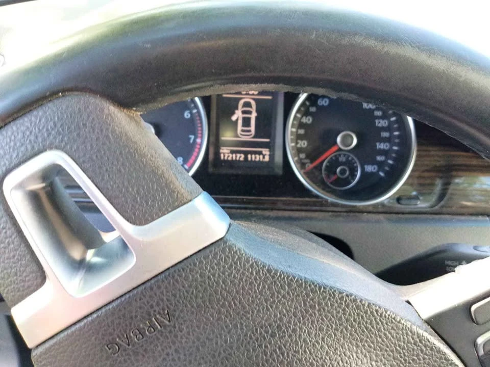 2013 Volkswagen Passat - Image 2 of 10