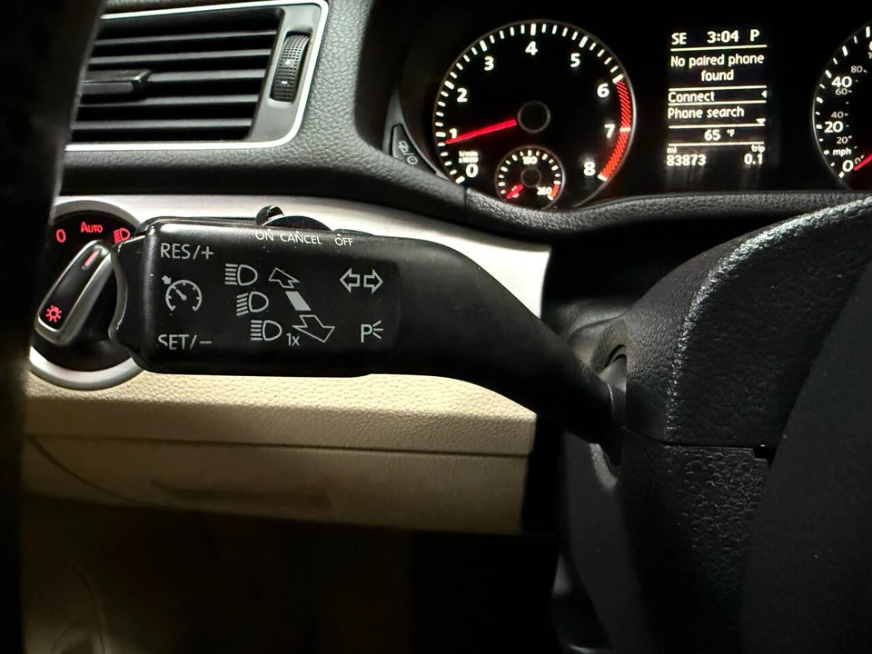 2013 Volkswagen Passat - Image 16 of 21