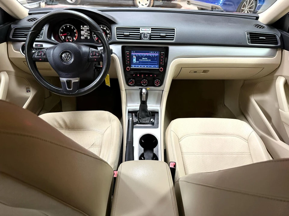 2013 Volkswagen Passat - Image 10 of 21