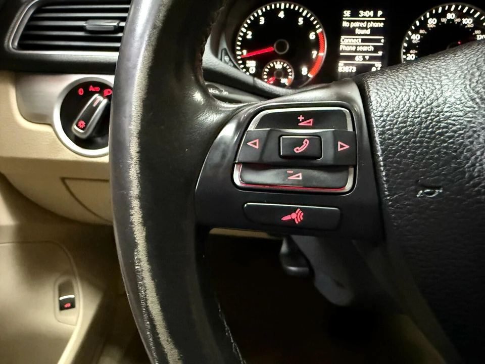 2013 Volkswagen Passat - Image 15 of 21