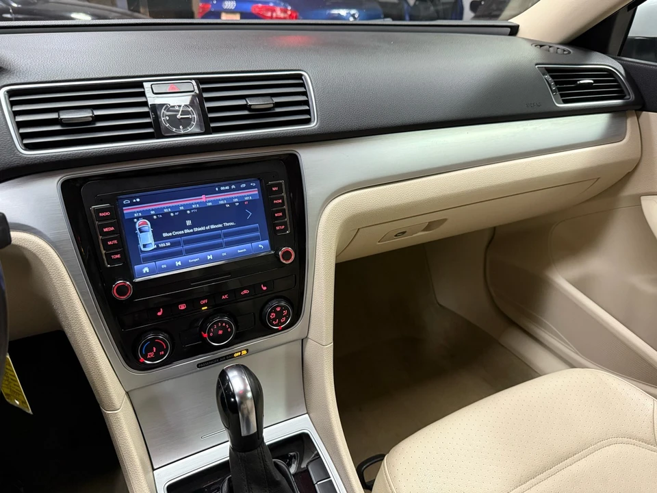 2013 Volkswagen Passat - Image 18 of 21