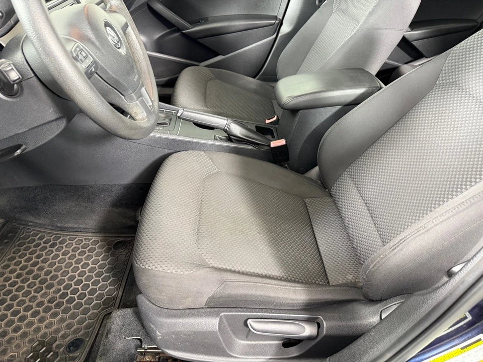 2013 Volkswagen Passat - Image 9 of 20
