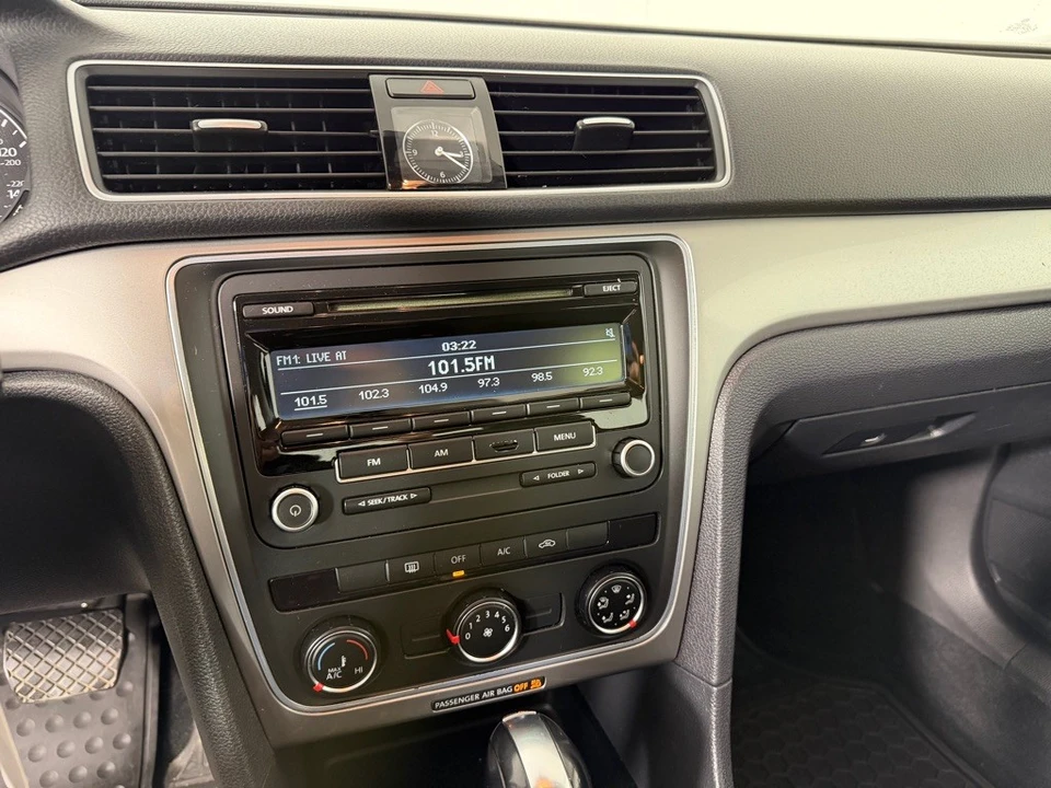 2013 Volkswagen Passat - Image 13 of 20