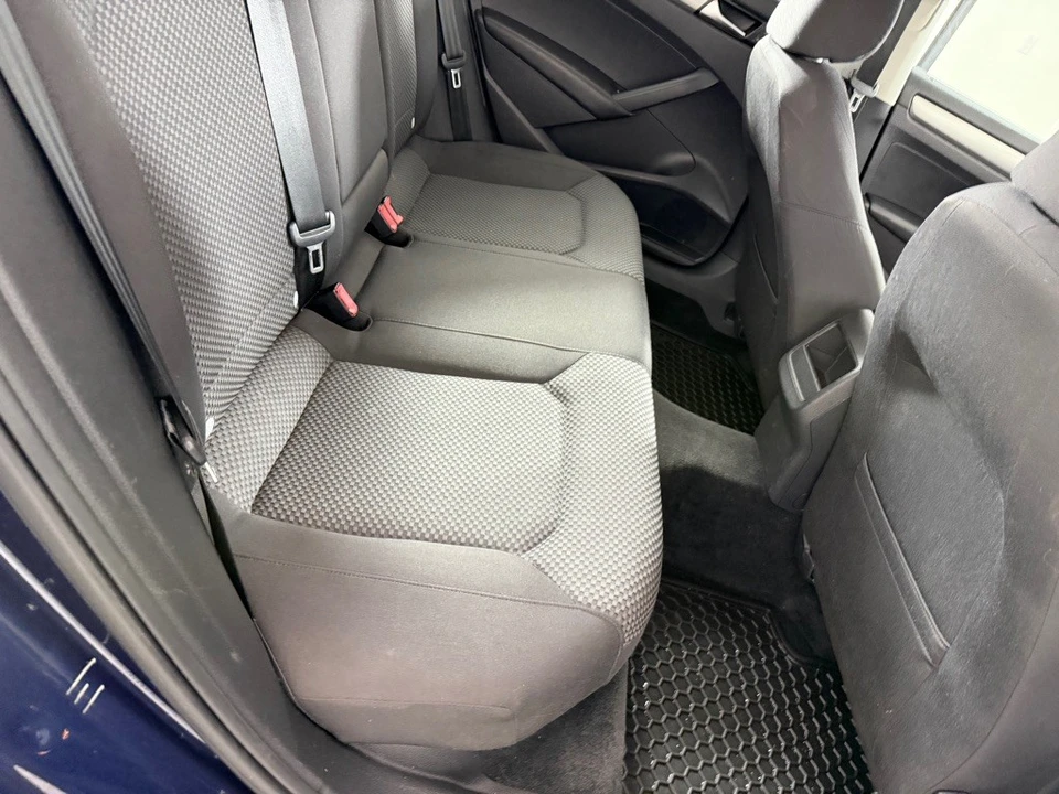 2013 Volkswagen Passat - Image 17 of 20