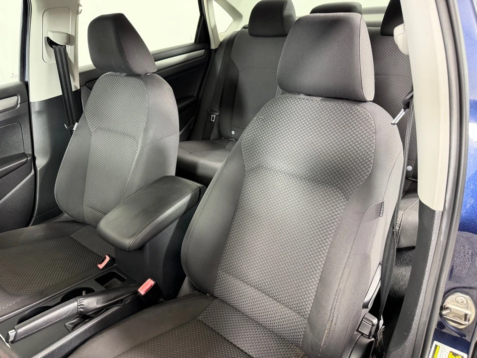 2013 Volkswagen Passat - Image 10 of 20