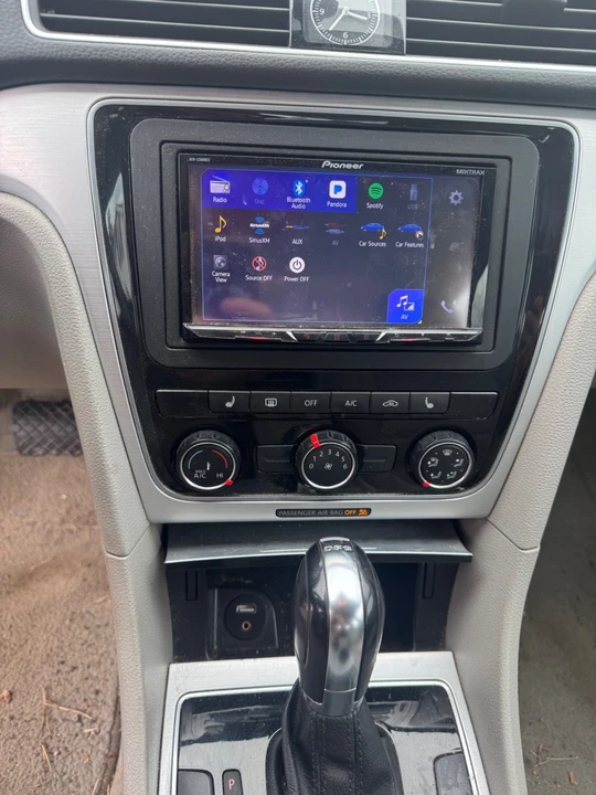 2013 Volkswagen Passat - Image 11 of 13