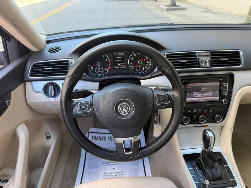 2013 Volkswagen Passat - Image 10 of 12