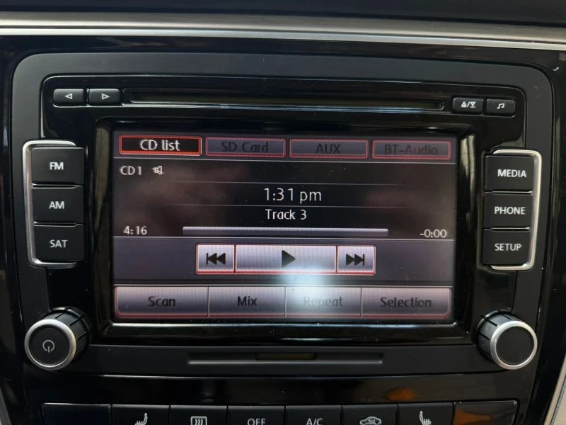 2013 Volkswagen Passat - Image 11 of 12