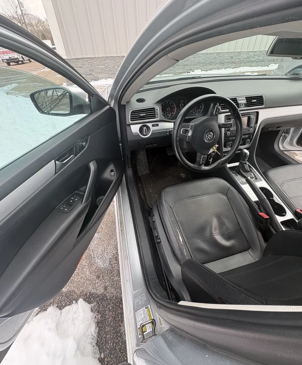 2013 Volkswagen Passat - Image 14 of 20