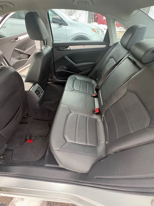 2013 Volkswagen Passat - Image 15 of 20