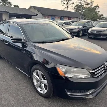 2013 Volkswagen Passat SE
