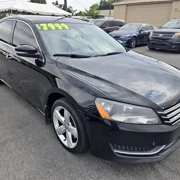 2013 Volkswagen Passat SE PZEV