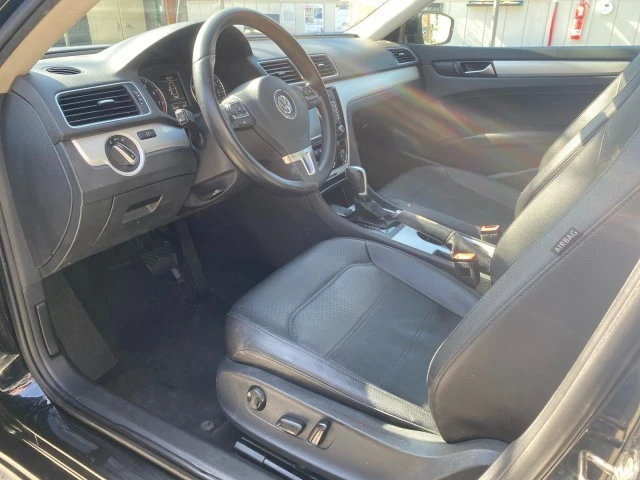 2013 Volkswagen Passat - Image 19 of 21