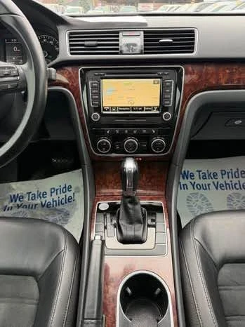 2013 Volkswagen Passat - Image 16 of 21
