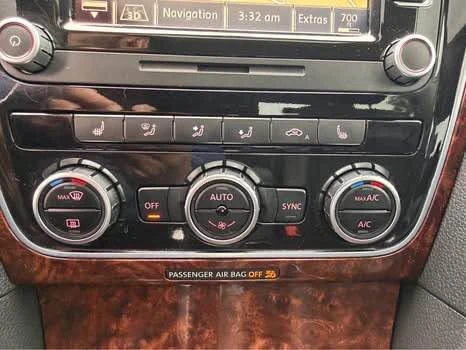 2013 Volkswagen Passat - Image 17 of 21