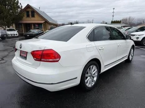 2013 Volkswagen Passat - Image 8 of 21