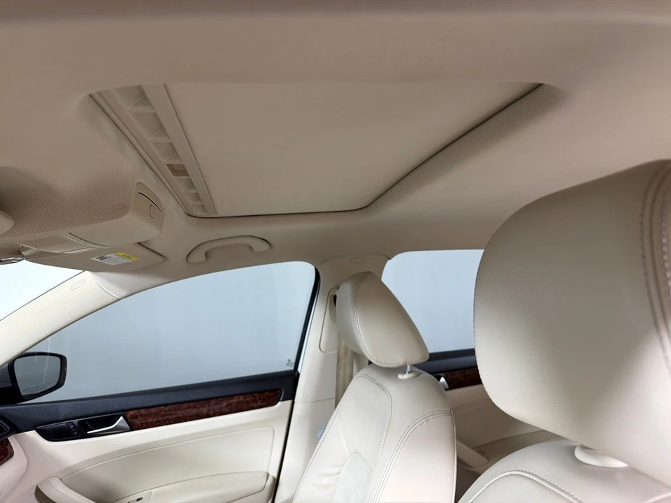 2013 Volkswagen Passat - Image 13 of 21