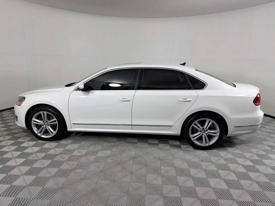 2013 Volkswagen Passat - Image 7 of 21