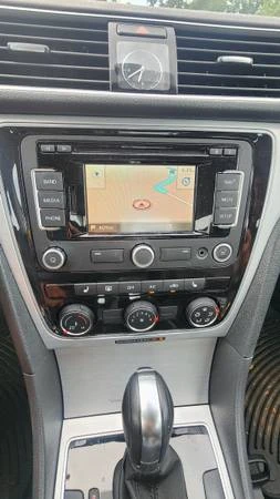 2013 Volkswagen Passat - Image 18 of 21