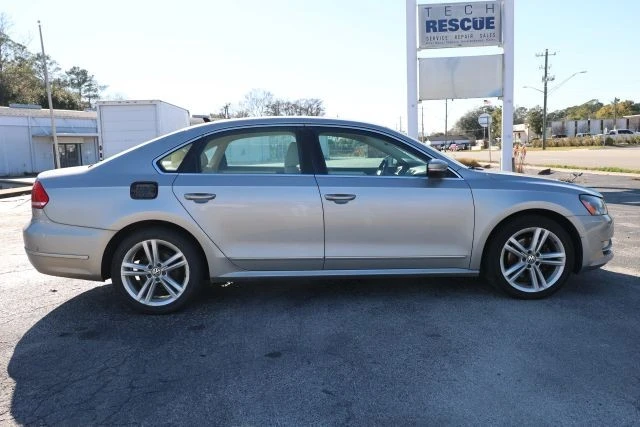 2013 Volkswagen Passat - Image 10 of 12