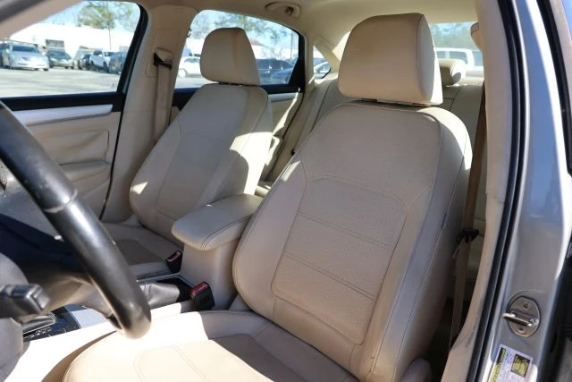 2013 Volkswagen Passat - Image 4 of 12