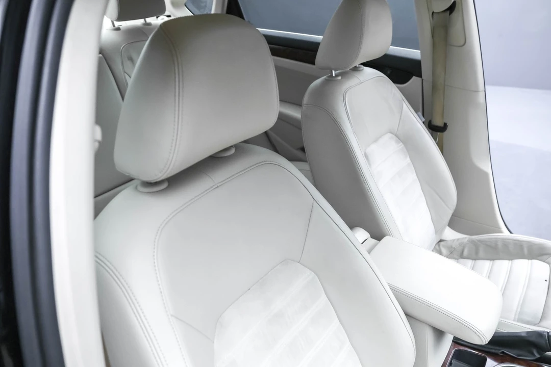 2013 Volkswagen Passat - Image 6 of 12
