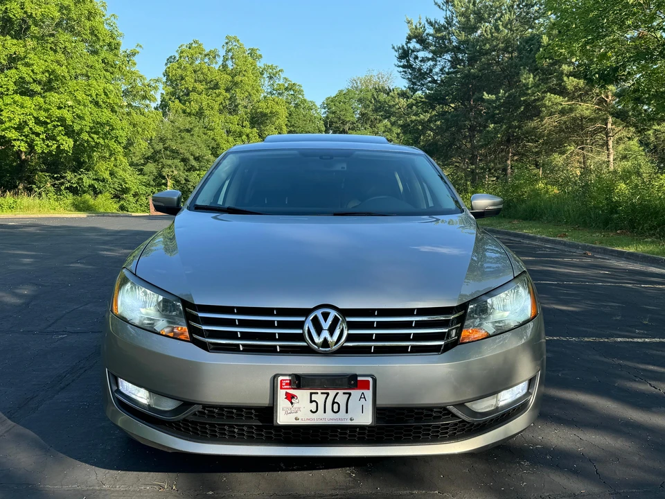 2013 Volkswagen Passat - Image 8 of 31