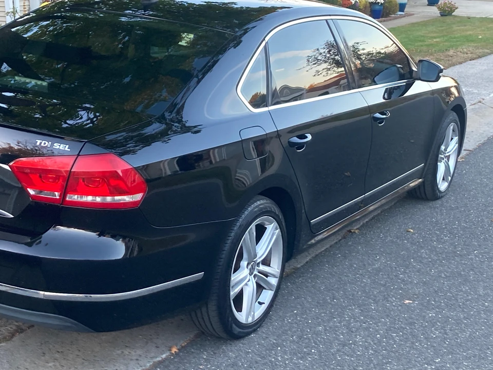 2013 Volkswagen Passat - Image 19 of 31