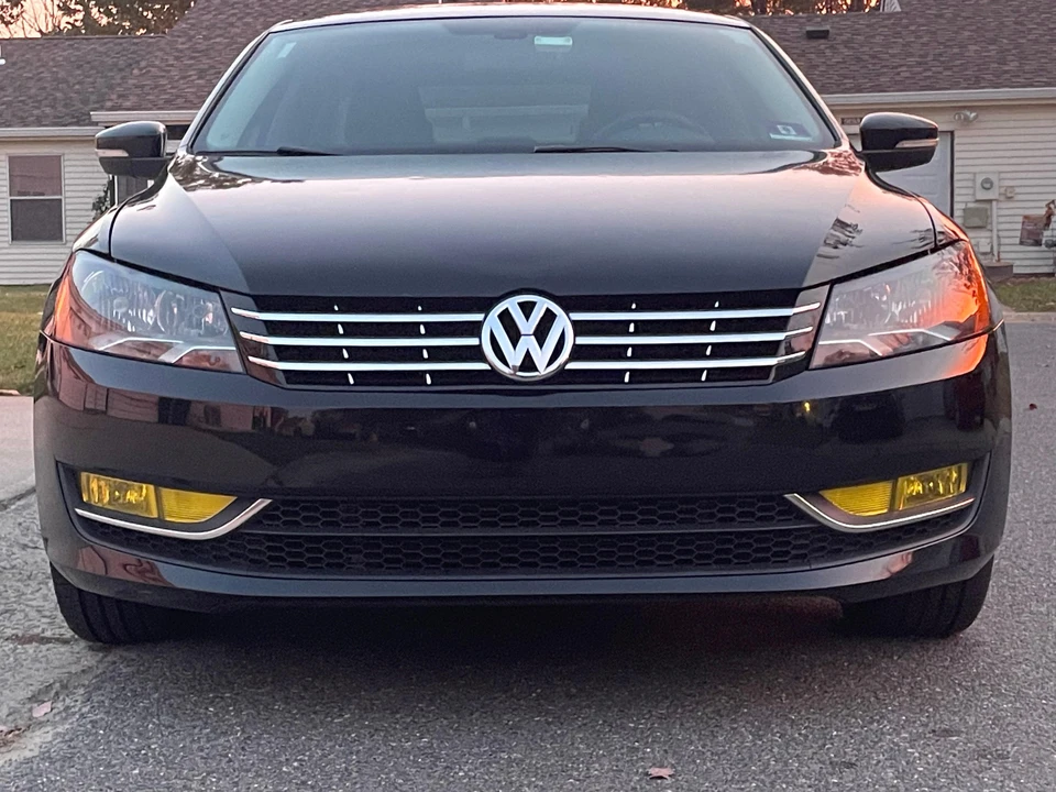 2013 Volkswagen Passat - Image 7 of 31