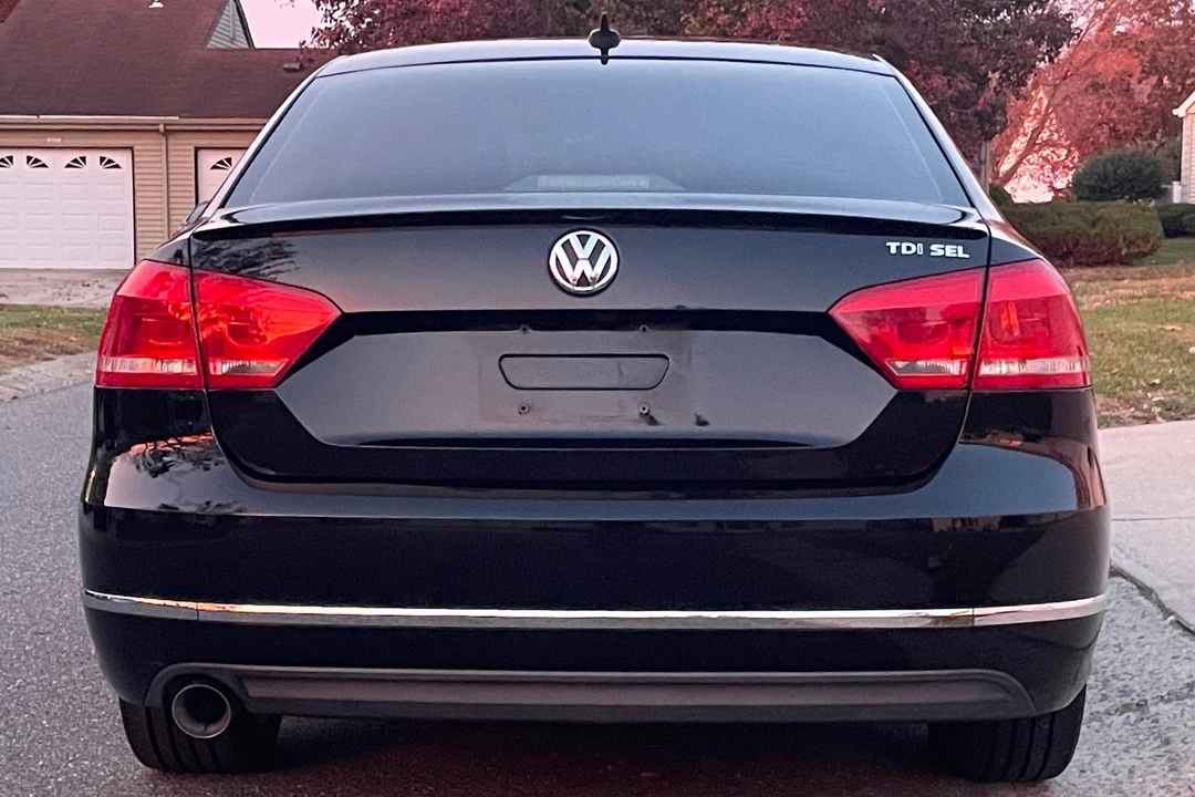 2013 Volkswagen Passat - Image 5 of 31