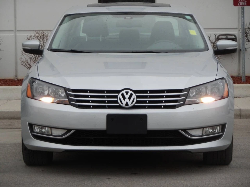 2013 Volkswagen Passat - Image 8 of 12