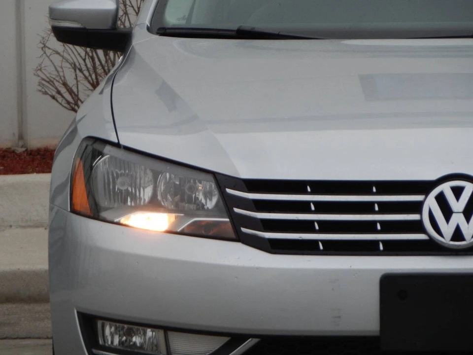 2013 Volkswagen Passat - Image 10 of 12